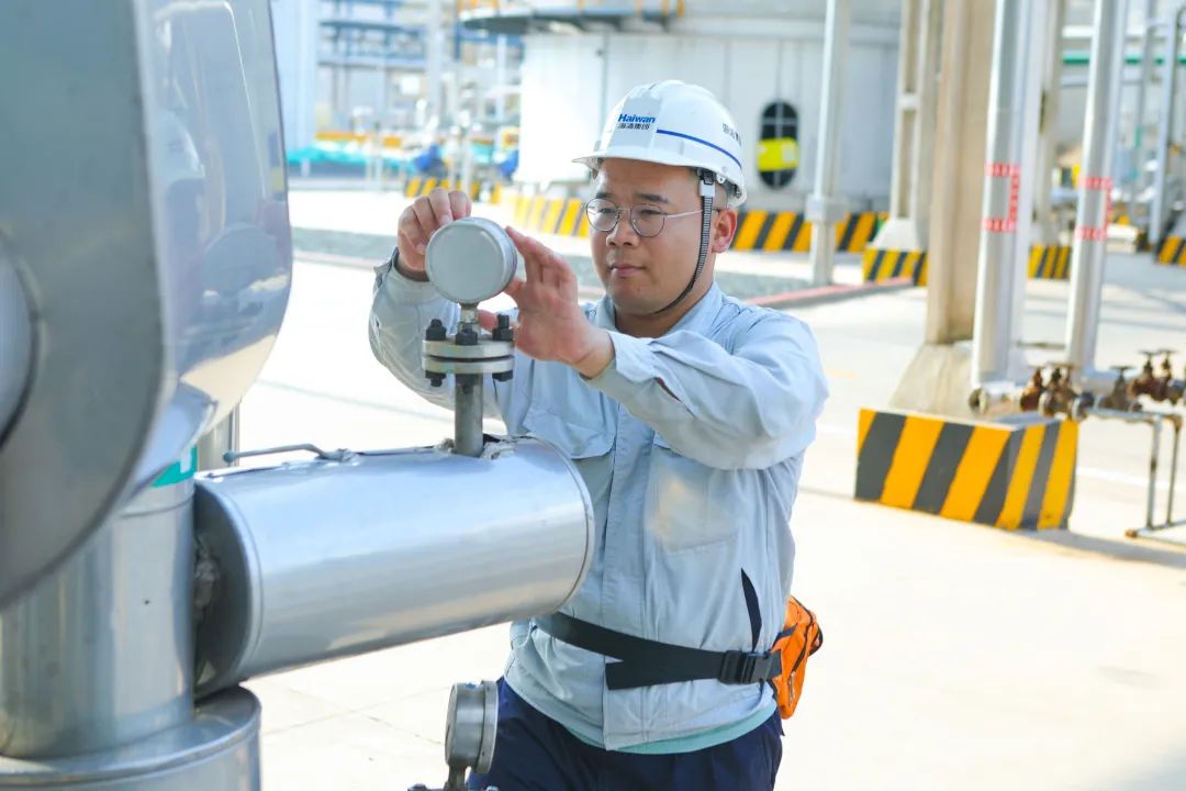 海灣化學-一等獎-王道松 叢淑英攝.jpg 圖片