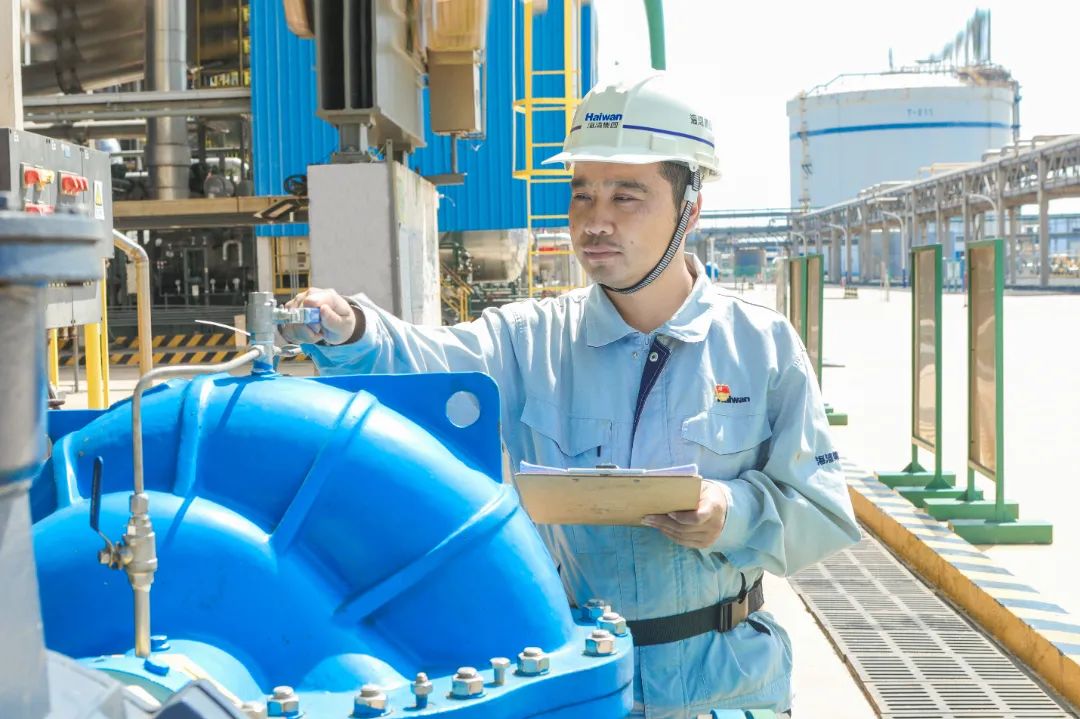 海灣化學-二等獎-邵龍 叢淑英攝.jpg 圖片